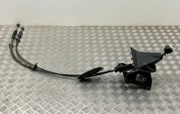 Toyota Verso Gear shifter/selector 112102525