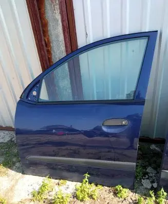 Hyundai i10 Front door