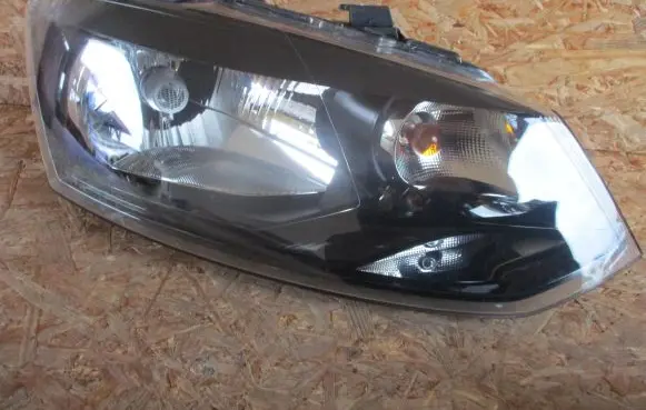 Volkswagen Polo V 6R Headlight/headlamp 6R1941016E