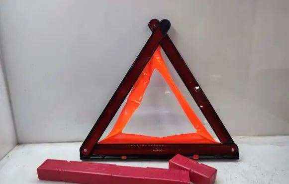 Audi Q5 SQ5 Emergency warning sign 8K0860251
