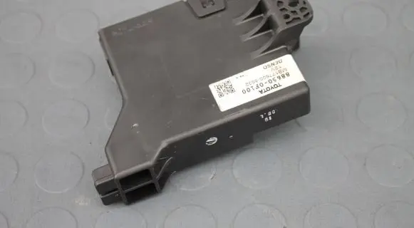 Toyota Verso Air conditioning/heating control unit 886500F100