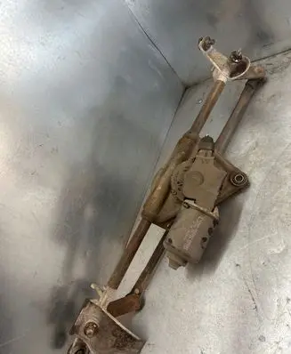 Toyota RAV 4 (XA20) Front wiper linkage and motor 8511042130 1592004842