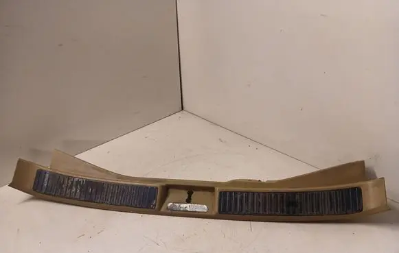 Mercedes-Benz R W251 Trunk/boot sill cover protection A2516903925