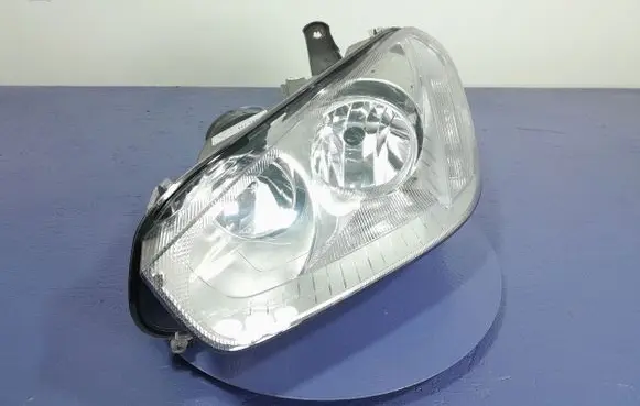 Ford C-MAX I Headlight/headlamp