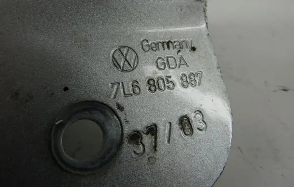 Volkswagen Touareg I Other interior part 7L6805887