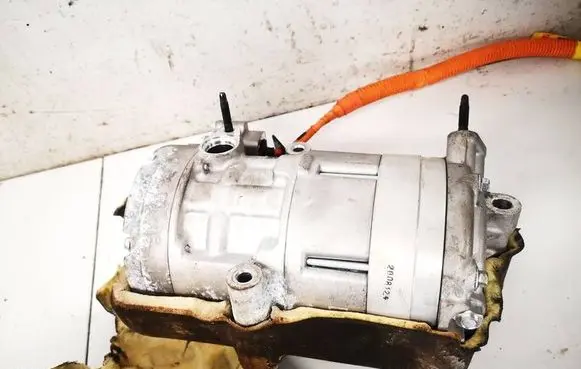 Tesla Model S Air conditioning (A/C) compressor (pump) 106336900H