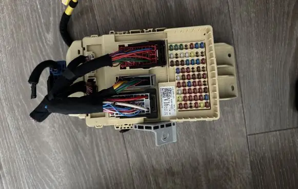 KIA Niro Fuse module 91950AO161