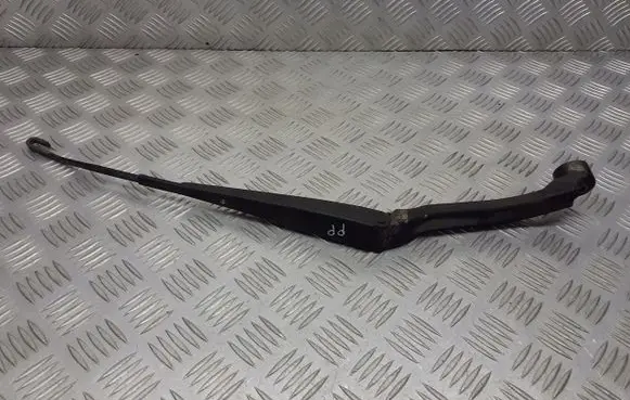 Mitsubishi Grandis Front wiper blade arm