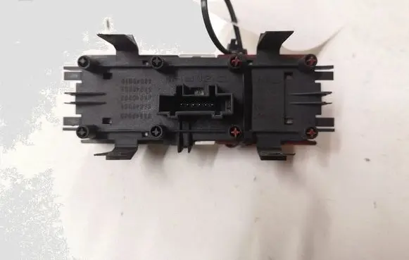 Renault Megane II Hazard light switch 8200407415 88040009
