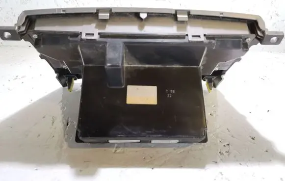 Toyota Corolla Verso AR10 Climate control unit 559000F030