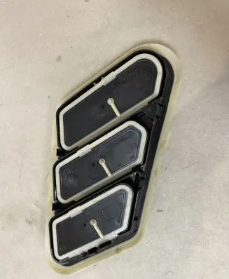 Peugeot Rifter Quarter panel pressure vent 9818353980