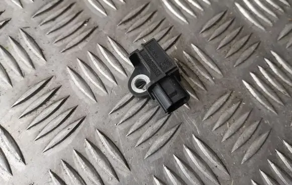 KIA Soul Airbag deployment crash/impact sensor 959300X000 5WK43792