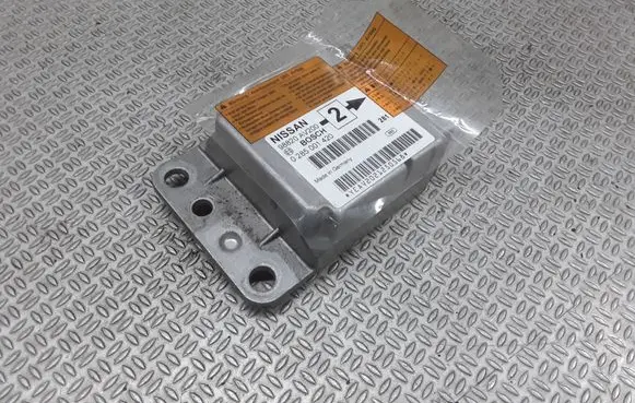 Nissan Primera Airbag control unit/module 98820AV200 0285001420