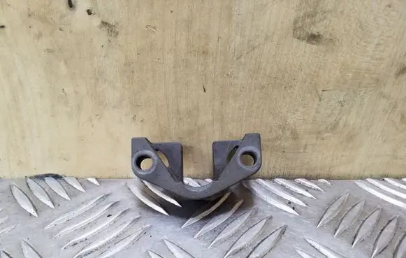 BMW X3 E83 Fuel Injector clamp holder