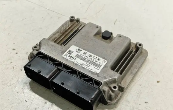Skoda Octavia Mk2 (1Z) Engine control unit/module 03L906018NR 0281018193 03L906018BR