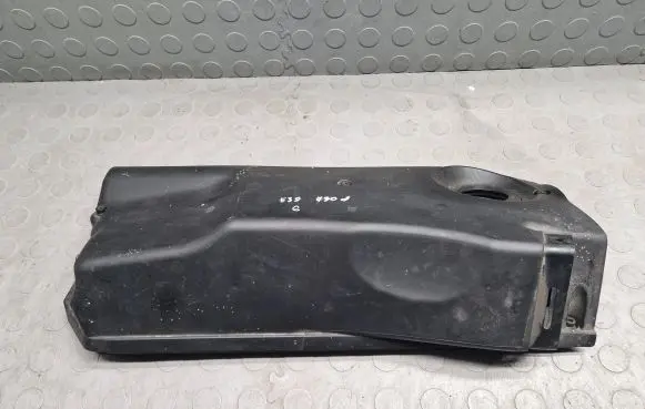 BMW 7 E38 Air filter box cover 2247443