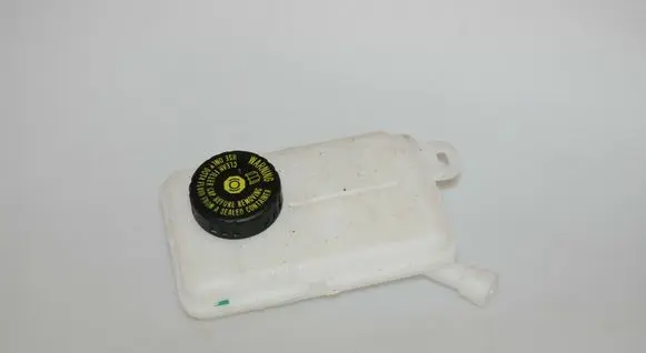 Opel Vivaro Brake fluid reservoir 93866108 460910738R