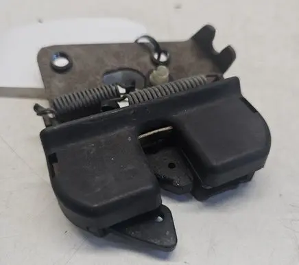 BMW 5 E60 E61 Seat back rest lock catch 52207112863