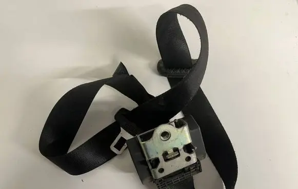 Peugeot Boxer Front seatbelt 04167126