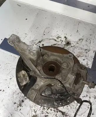 Volvo S60 Front wheel hub