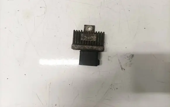 Glow plug pre-heat relay