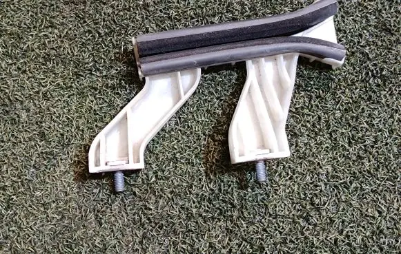 Renault Espace V (RFC) Front door windshield rail 802202420R