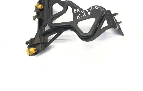 BMW 7 F01 F02 F03 F04 Fender mounting bracket 7046351 18022910
