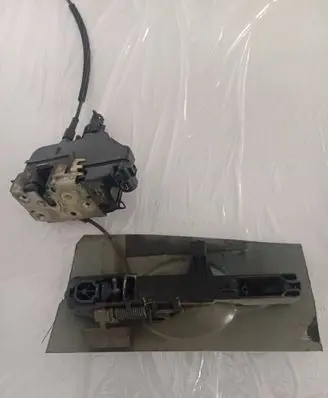 Renault Laguna II Rear door lock 256325