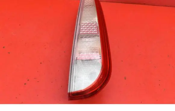 Ford Focus C-MAX Rear/tail lights 8M51-13404-C