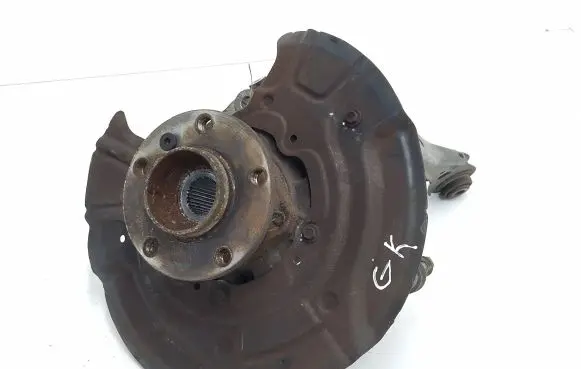 Rear wheel hub