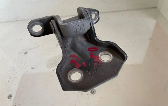 Subaru Forester SH Front door upper hinge