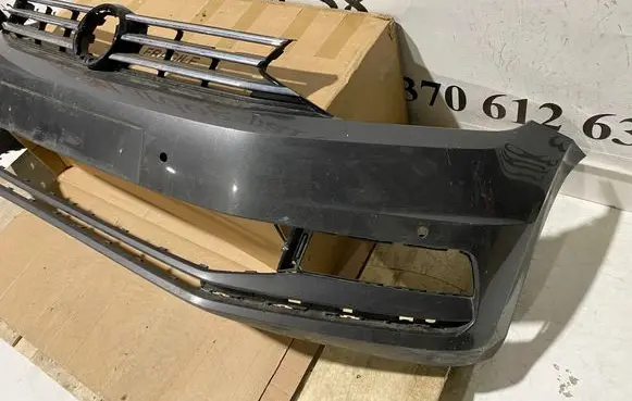 Volkswagen Touran III Front bumper 5TA807221A