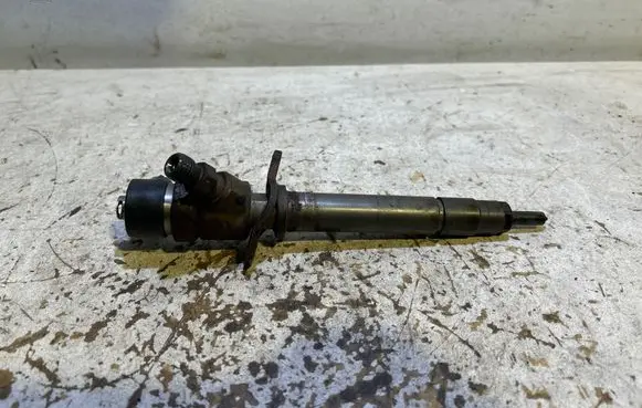 Volvo S60 Fuel injector 0445110078