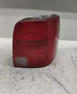 Volkswagen PASSAT B5 Rear/tail lights