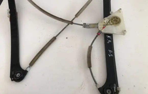 Audi A3 S3 8P Front window lifting mechanism without motor 8P4637461A