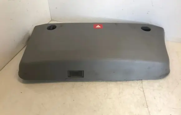 Glove box