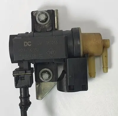 Mercedes-Benz B W246 W242 Valve vacuum 8200790180