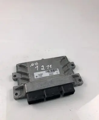 Renault Zoe Engine control unit/module ECU 237D40289R 237D40054R