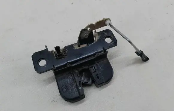 Volkswagen Caddy Tailgate lock latch 2K0827505D