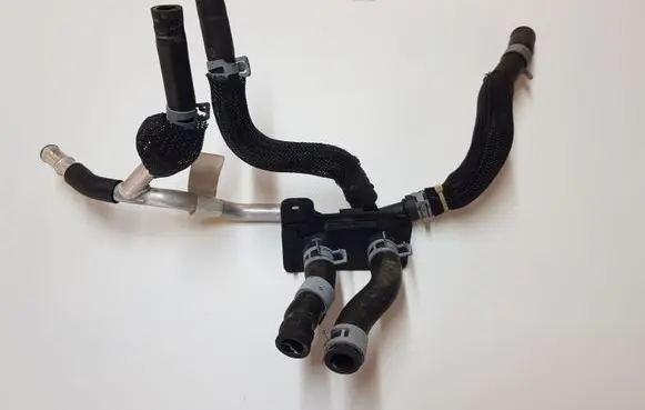 Dodge Durango Engine coolant pipe/hose 68251578AB