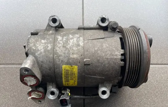 Ford Focus C-MAX Air conditioning (A/C) compressor (pump) 9M5H19D629KF