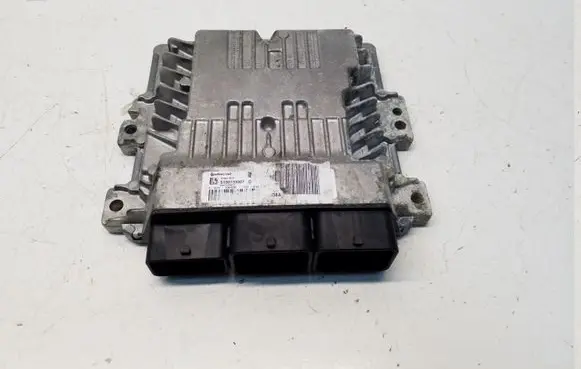 Ford Focus Engine control unit/module S180133007D 816044265