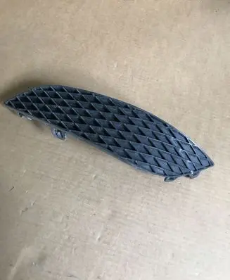 Front bumper lower grill