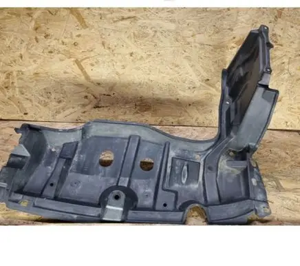 Toyota Yaris Engine splash shield/under tray 514420D141