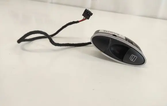 Mercedes-Benz E W211 Electric window control switch A2118218651
