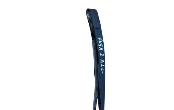 Rear wiper blade arm