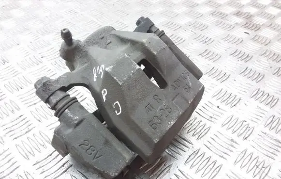 Toyota Prius+ (ZVW40) Front brake caliper
