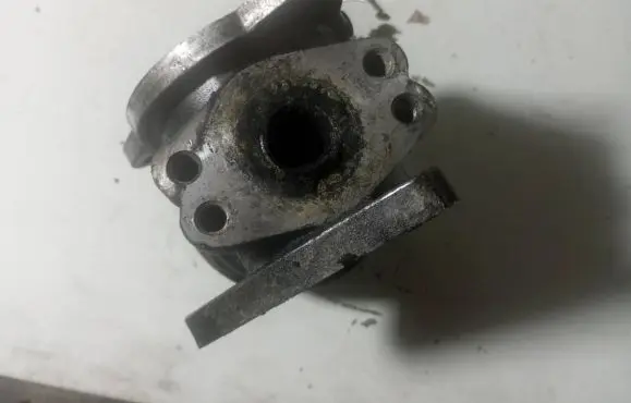 Skoda Octavia Mk2 (1Z) EGR valve 038131501AN 264906010