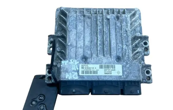 Renault Megane III Engine control unit/module 237101454R S180067142A 237100669R
