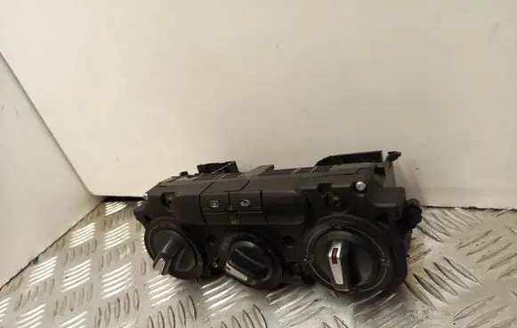 Seat Altea XL Climate control unit 743138